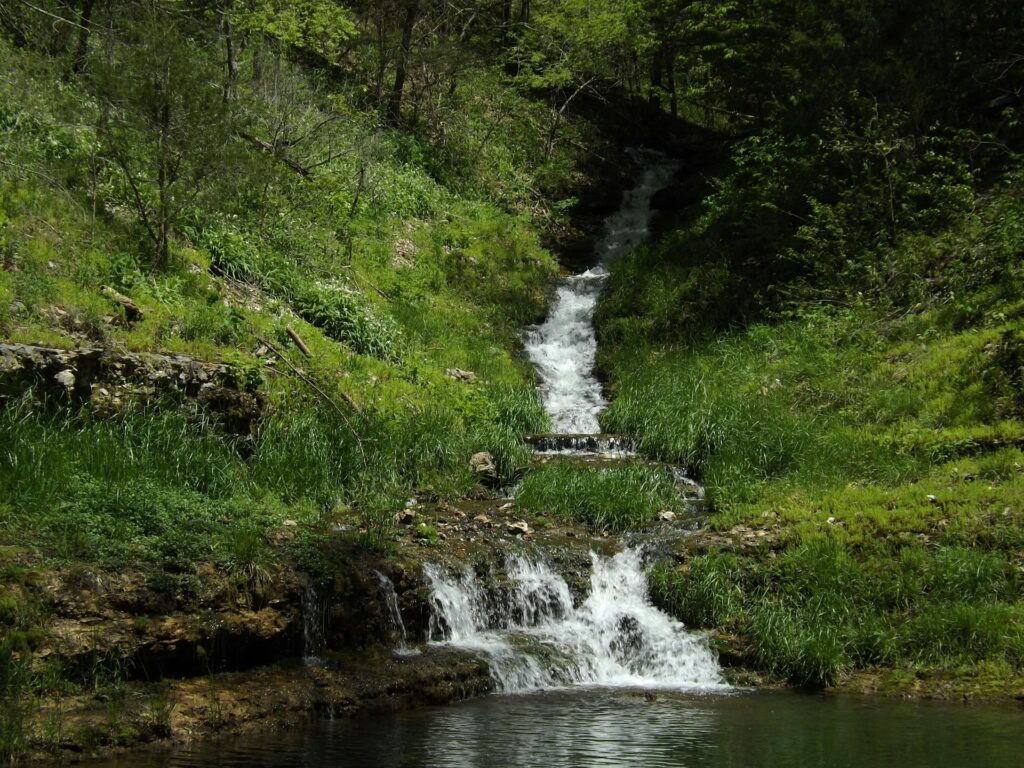 Discover a waterfall in Branson, MO